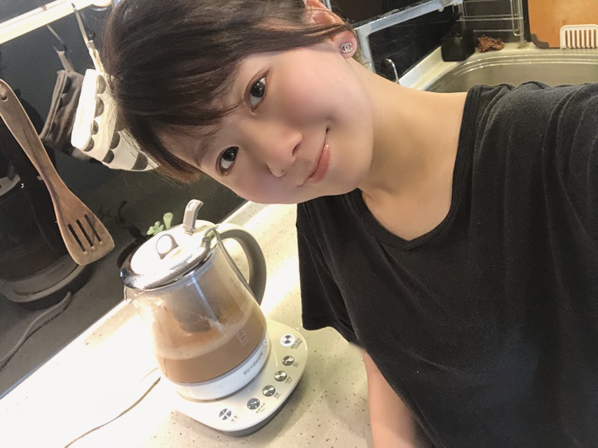 mom_程涵宇_懷孕_坐月子_營養師_buydeem_養生_烹煮壺_美顏壺_vitamix_調理機_奶茶_瘦身_不發胖_小蠻腰_健康_好孕_大侑