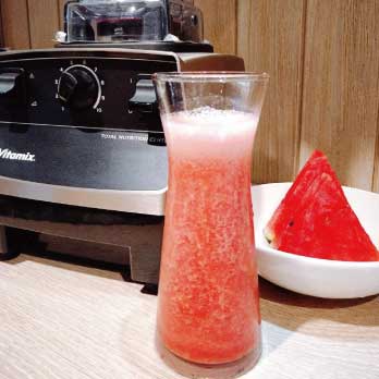 Vitamix_調理機_百貨_分享會_料理_課_大侑_北鼎_粉漾美顏壺_烹煮壺_養生壺_one用壺_西瓜_夏日_夏季_芒果_冰淇淋_玫瑰洛神花茶_白玉西瓜露_椰漿紫米粥_芝麻