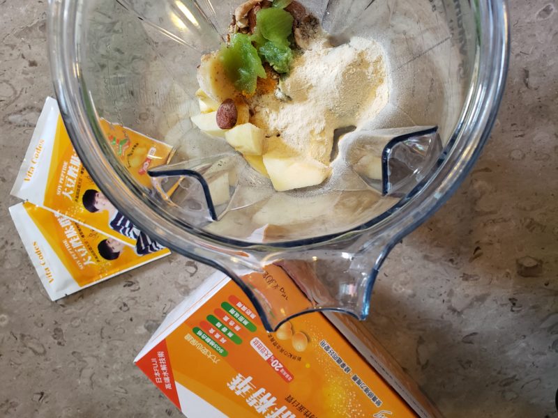 大豆胜肽隨身包加入綠拿鐵