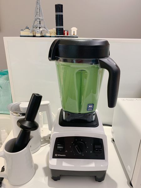 Vitamix-調理機-大侑-E320-綠拿鐵-鮮凍包