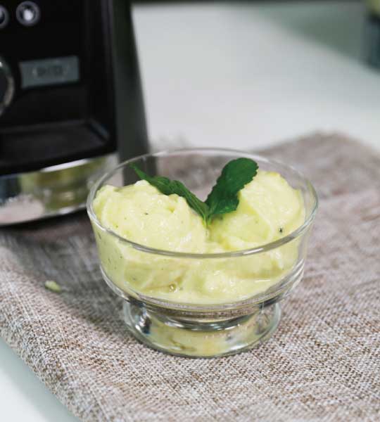 Vitamix調理機-陳月卿-超跑級調理機-A3500i-A2500i-鳳梨優格冰沙-解熱-冰
