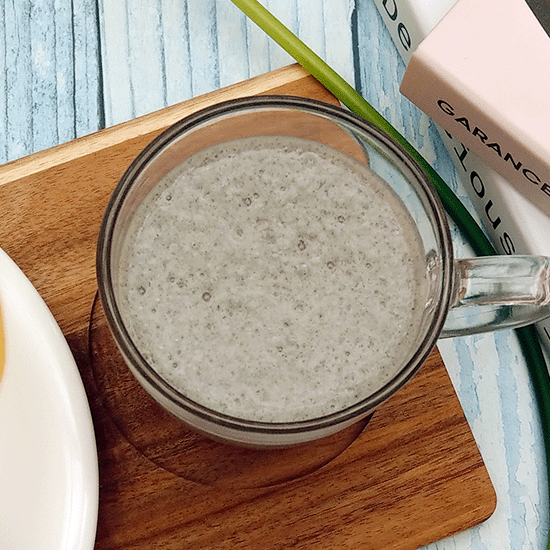 Vitamix調理機-A2500i-A3500i-超跑級調理機-陳月卿-蔬果汁-Vitamix調理機-A2500i-A3500i-超跑級調理機-陳月卿-芝麻牛奶-香蕉牛奶-芝麻香蕉牛奶