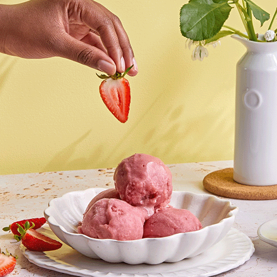 Vitamix調理機-A2500i-A3500i-超跑級調理機-北鼎-BUYDEEM-多功能蒸燉鍋-陳月卿-養生達人-食譜-夏天－冰品－芙蓉香蕉草莓冰淇淋