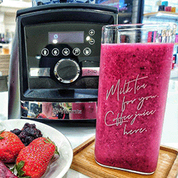 Vitamix調理機-A2500i-A3500i-超跑級調理機-北鼎-BUYDEEM-多功能蒸燉鍋-陳月卿-養生達人-食譜-防疫-提升免疫力-抗氧化- 粉紅拿鐵