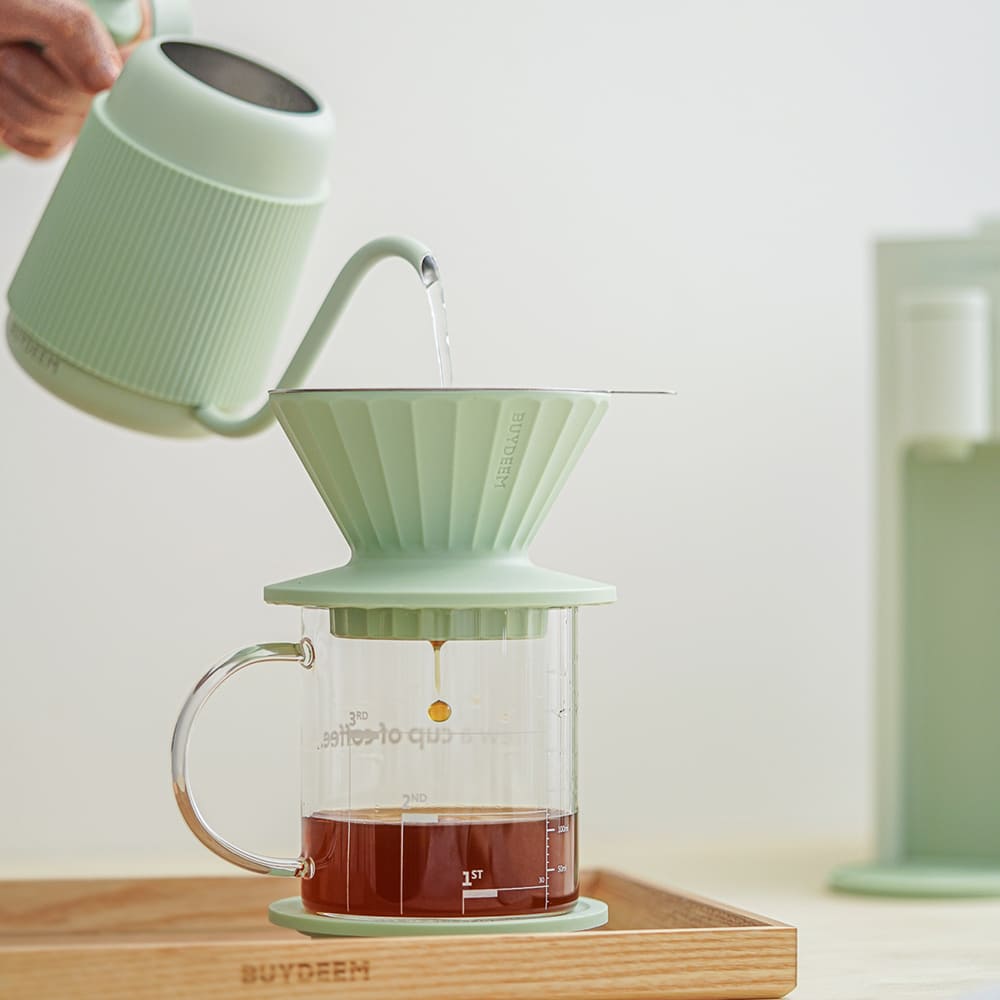 buydeem-陳月卿-大侑-dietu-北鼎-露營-咖啡-咖啡壺-手沖壺-手沖-濾掛-便攜-時尚-文青-郊遊-Chill