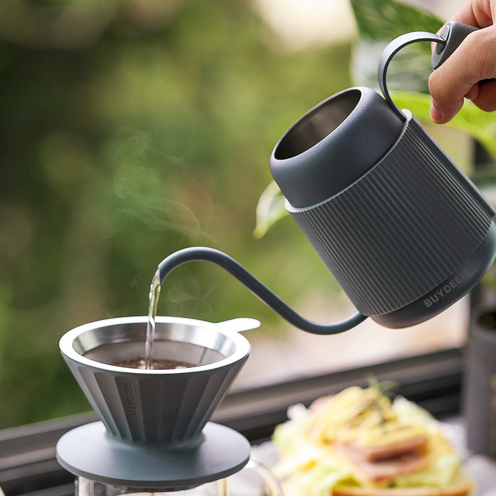 buydeem-陳月卿-大侑-dietu-北鼎-露營-咖啡-咖啡壺-手沖壺-手沖-濾掛-便攜-時尚-文青-郊遊-Chill