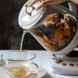 BUYDEEM-北鼎-北鼎粉漾壺-烹煮壺-陳月卿-養生達人-食譜-食農-食農教育-綠色食譜-綠色飲食-永續飲食-當季食材-在地食材-養生湯-補湯-蓮藕菌菇補血湯