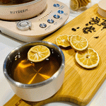 北鼎-粉漾--多功能烹煮壺-one用壺-BUYDEEM-陳月卿-養生達人-食譜-食農-食農教育-綠色食譜-綠色飲食-永續飲食-當季食材-在地食材-烏龍茶-茶飲-養生茶