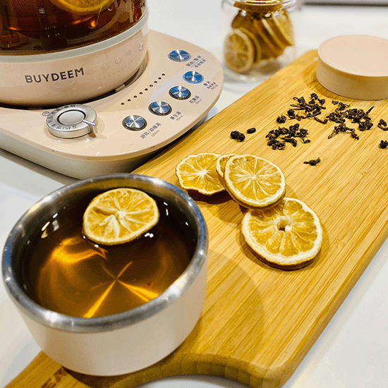 北鼎-粉漾--多功能烹煮壺-one用壺-BUYDEEM-陳月卿-養生達人-食譜-食農-食農教育-綠色食譜-綠色飲食-永續飲食-當季食材-在地食材-烏龍茶-茶飲-養生茶