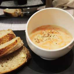 Vitamix調理機-A2500i-A3500i-超跑級調理機-陳月卿-養生達人-食譜-下午茶-食農-綠色食譜-綠色飲食-永續飲食-保養-綠拿鐵-精力湯-護眼-玉米濃湯