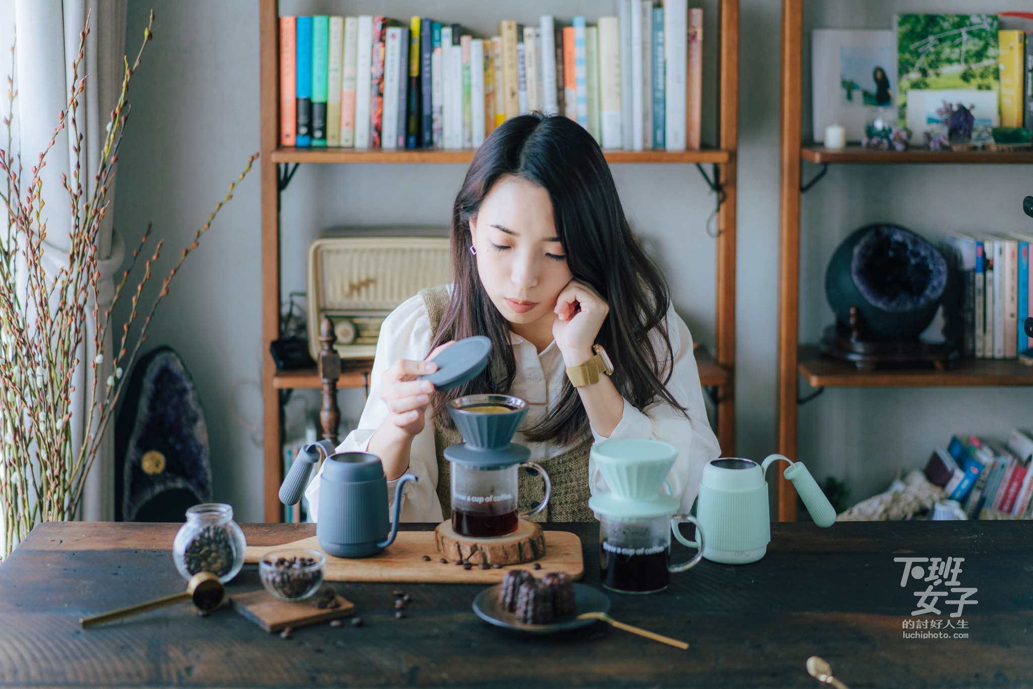 下班女子的討好人生-好攜帶、超美好控水的手沖咖啡壺和濾杯推薦｜居家露營都適用！BUYDEEM北鼎手沖咖啡壺組