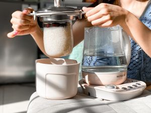 BUYDEEM-北鼎-粉漾-烹煮壺-one用壺-BUYDEEM-陳月卿-養生達人-食譜-免開火-免顧火-過敏-粥-茶-營養-養生-小米紅棗粥-蔬食-vegan-洋甘菊-黑豆茶-保養-春秋季節交替