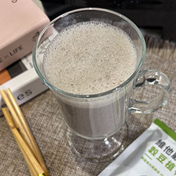 節氣飲食_綠拿鐵_精力湯_蔬果汁_穀豆蛋白_蛋白質_小暑